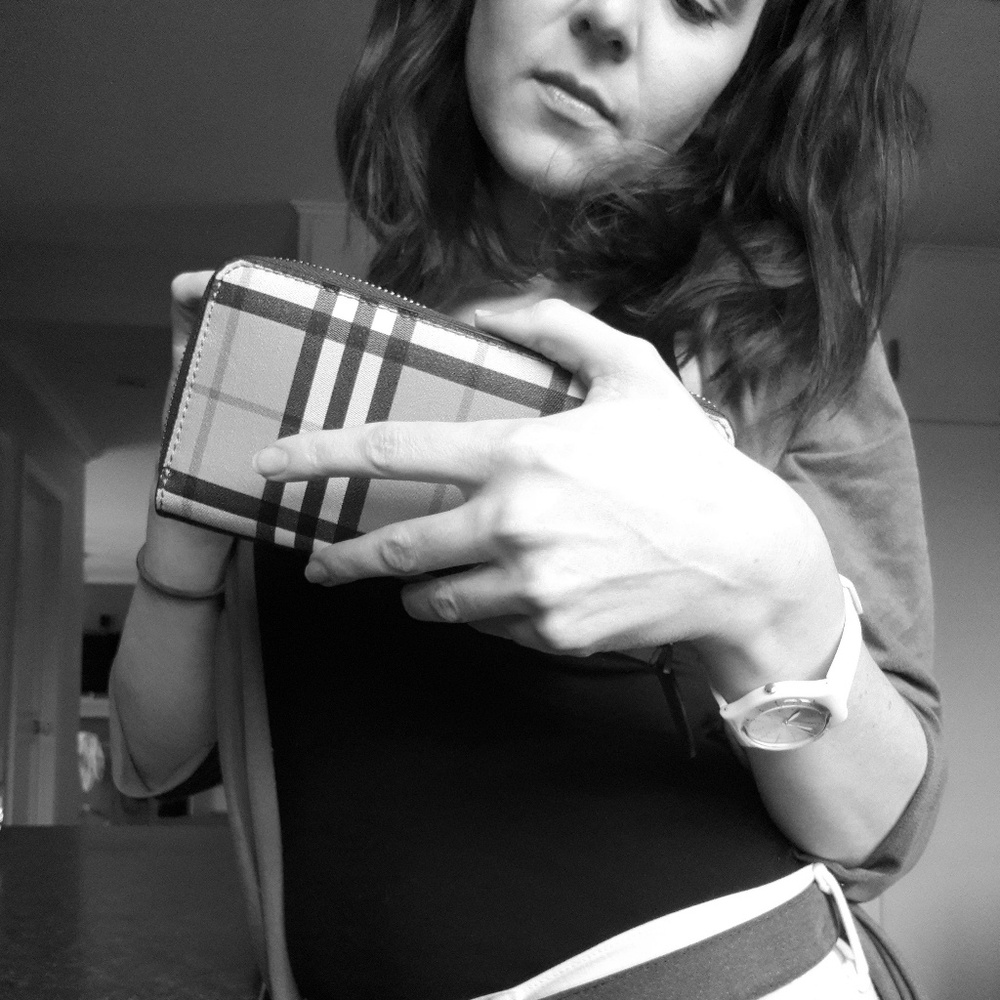 Meet your Posher, Laura